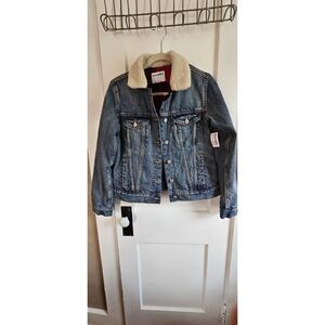 NWT Old Navy Woman Sherpa Collar Red Buffalo Plaid Flannel Lined Denim Jacket‎ M